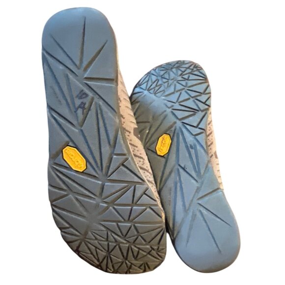 New Balance Minimus 20v7 Cross trainers Running Shoes Cashmere/Light Shale 9 US - Picture 6 of 6